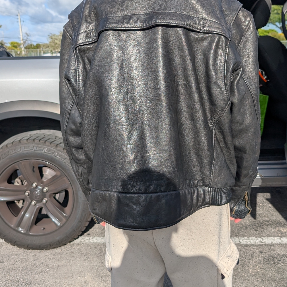 Men's Black Leather Zip-Front Jacket - Picture 3 of 7